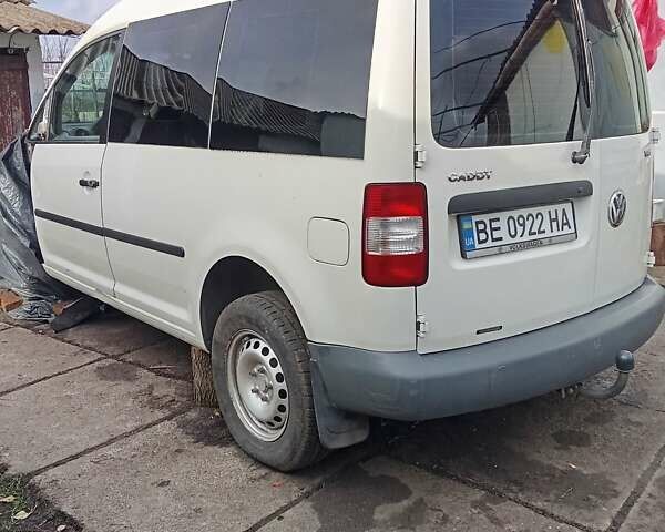 Белый Фольксваген Кадди, объемом двигателя 0 л и пробегом 203 тыс. км за 4000 $, фото 4 на Automoto.ua