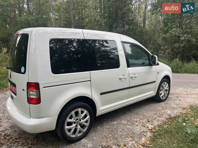 Белый Фольксваген Кадди, объемом двигателя 0 л и пробегом 206 тыс. км за 9300 $, фото 6 на Automoto.ua