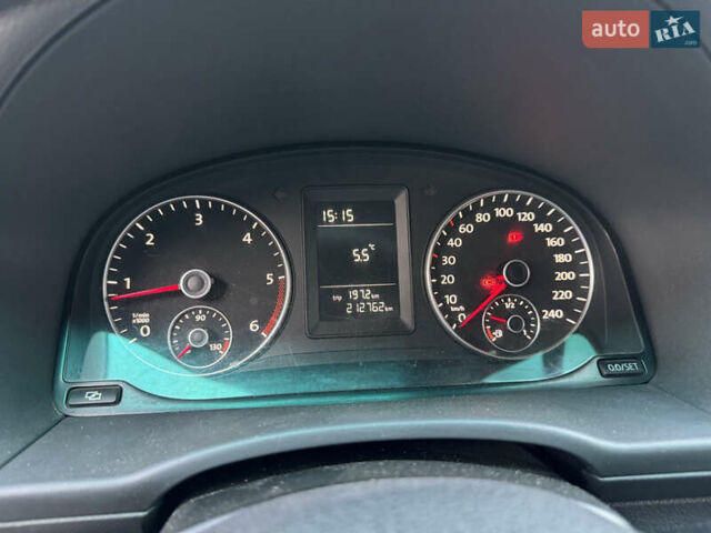 Белый Фольксваген Кадди, объемом двигателя 1.6 л и пробегом 212 тыс. км за 8550 $, фото 2 на Automoto.ua