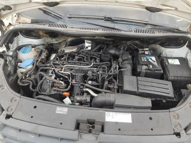 Белый Фольксваген Кадди, объемом двигателя 1.6 л и пробегом 259 тыс. км за 7200 $, фото 10 на Automoto.ua