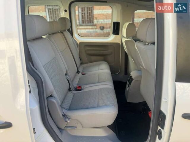 Белый Фольксваген Кадди, объемом двигателя 2 л и пробегом 235 тыс. км за 8300 $, фото 11 на Automoto.ua