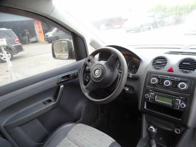 Белый Фольксваген Кадди, объемом двигателя 1.6 л и пробегом 259 тыс. км за 7200 $, фото 9 на Automoto.ua