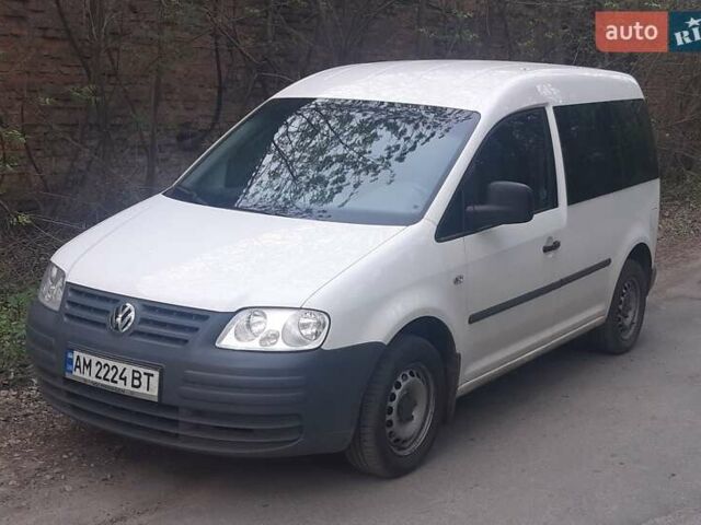 Белый Фольксваген Кадди, объемом двигателя 1.98 л и пробегом 233 тыс. км за 6400 $, фото 1 на Automoto.ua