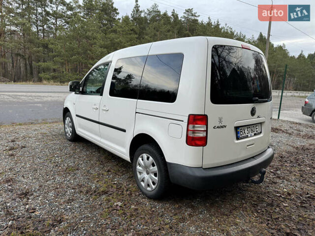 Белый Фольксваген Кадди, объемом двигателя 1.6 л и пробегом 212 тыс. км за 8550 $, фото 7 на Automoto.ua