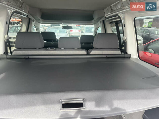 Белый Фольксваген Кадди, объемом двигателя 0 л и пробегом 206 тыс. км за 9300 $, фото 16 на Automoto.ua