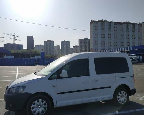 Белый Фольксваген Кадди, объемом двигателя 2 л и пробегом 245 тыс. км за 7999 $, фото 56 на Automoto.ua