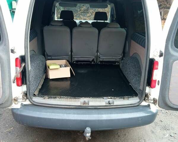 Білий Фольксваген Кадді, об'ємом двигуна 1.9 л та пробігом 162 тис. км за 8500 $, фото 1 на Automoto.ua