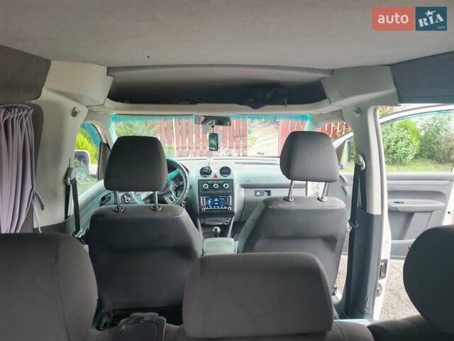 Белый Фольксваген Кадди, объемом двигателя 1.6 л и пробегом 285 тыс. км за 9300 $, фото 2 на Automoto.ua