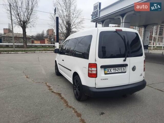 Білий Фольксваген Кадді, об'ємом двигуна 1.6 л та пробігом 224 тис. км за 8700 $, фото 6 на Automoto.ua
