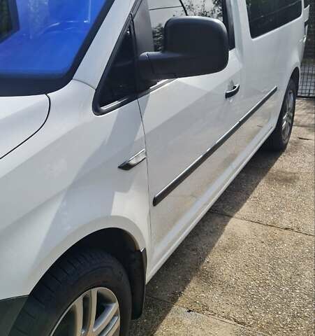 Белый Фольксваген Кадди, объемом двигателя 1.6 л и пробегом 153 тыс. км за 10500 $, фото 7 на Automoto.ua