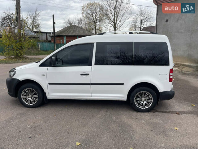 Белый Фольксваген Кадди, объемом двигателя 1.97 л и пробегом 337 тыс. км за 6700 $, фото 4 на Automoto.ua