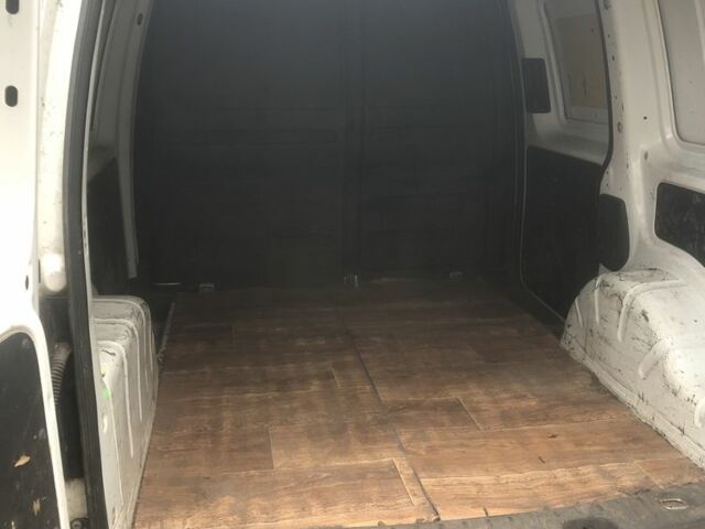 Белый Фольксваген Кадди, объемом двигателя 1.2 л и пробегом 171 тыс. км за 5800 $, фото 6 на Automoto.ua