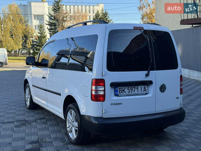 Белый Фольксваген Кадди, объемом двигателя 1.6 л и пробегом 328 тыс. км за 7950 $, фото 3 на Automoto.ua