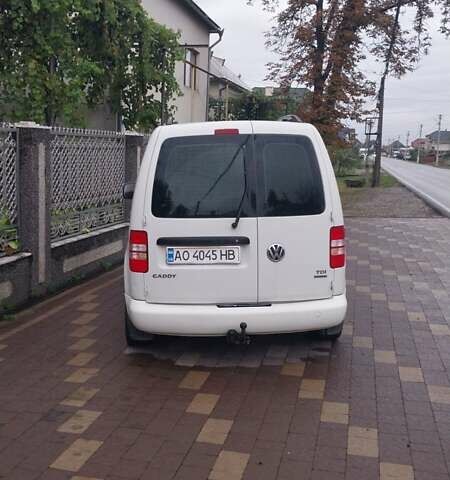 Белый Фольксваген Кадди, объемом двигателя 1.6 л и пробегом 225 тыс. км за 7500 $, фото 5 на Automoto.ua