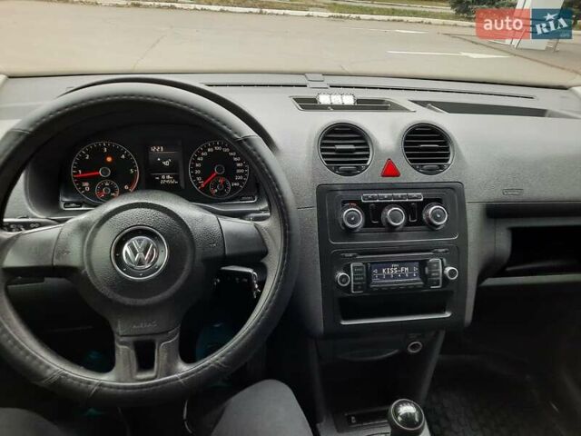 Білий Фольксваген Кадді, об'ємом двигуна 1.6 л та пробігом 224 тис. км за 8700 $, фото 14 на Automoto.ua