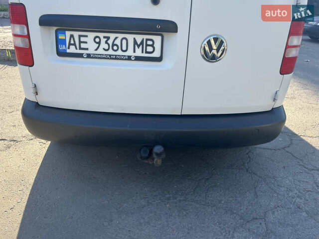 Белый Фольксваген Кадди, объемом двигателя 1.6 л и пробегом 330 тыс. км за 6500 $, фото 1 на Automoto.ua