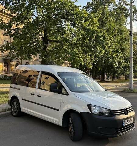 Белый Фольксваген Кадди, объемом двигателя 1.6 л и пробегом 246 тыс. км за 8700 $, фото 24 на Automoto.ua