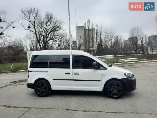 Білий Фольксваген Кадді, об'ємом двигуна 1.6 л та пробігом 224 тис. км за 8700 $, фото 3 на Automoto.ua