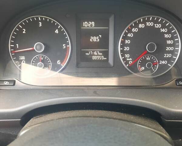 Білий Фольксваген Кадді, об'ємом двигуна 1.6 л та пробігом 88 тис. км за 10000 $, фото 2 на Automoto.ua