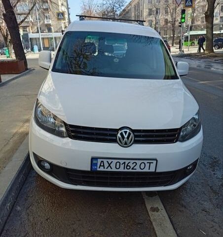 Белый Фольксваген Кадди, объемом двигателя 1.6 л и пробегом 280 тыс. км за 9200 $, фото 4 на Automoto.ua