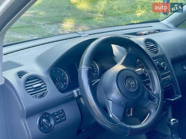 Белый Фольксваген Кадди, объемом двигателя 1.2 л и пробегом 245 тыс. км за 7800 $, фото 15 на Automoto.ua