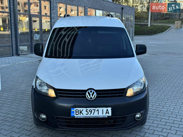 Білий Фольксваген Кадді, об'ємом двигуна 1.6 л та пробігом 321 тис. км за 8400 $, фото 11 на Automoto.ua