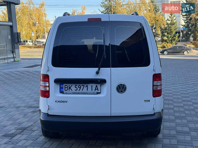 Белый Фольксваген Кадди, объемом двигателя 1.6 л и пробегом 328 тыс. км за 7950 $, фото 7 на Automoto.ua