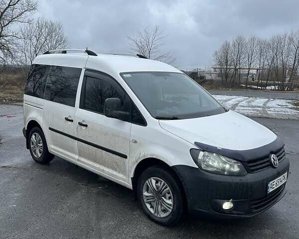 Білий Фольксваген Кадді, об'ємом двигуна 1.6 л та пробігом 300 тис. км за 7700 $, фото 5 на Automoto.ua