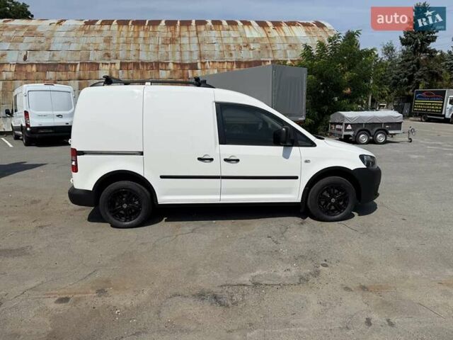 Белый Фольксваген Кадди, объемом двигателя 1.6 л и пробегом 280 тыс. км за 9000 $, фото 10 на Automoto.ua