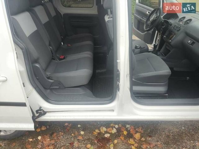 Білий Фольксваген Кадді, об'ємом двигуна 1.6 л та пробігом 265 тис. км за 8900 $, фото 15 на Automoto.ua