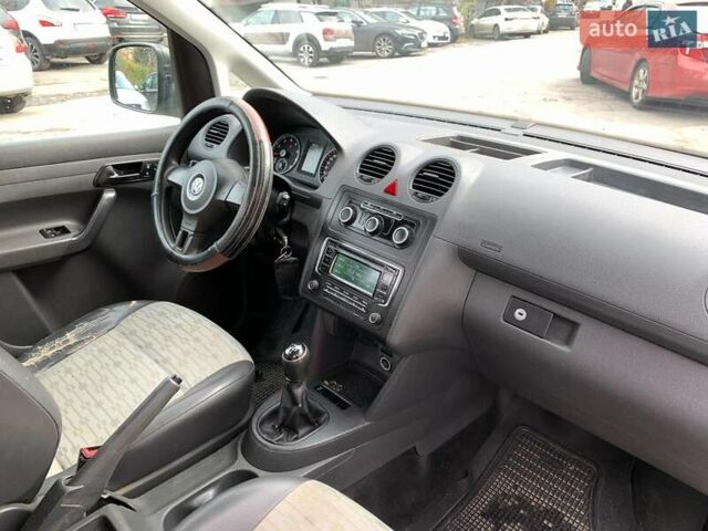 Белый Фольксваген Кадди, объемом двигателя 2 л и пробегом 195 тыс. км за 8630 $, фото 20 на Automoto.ua