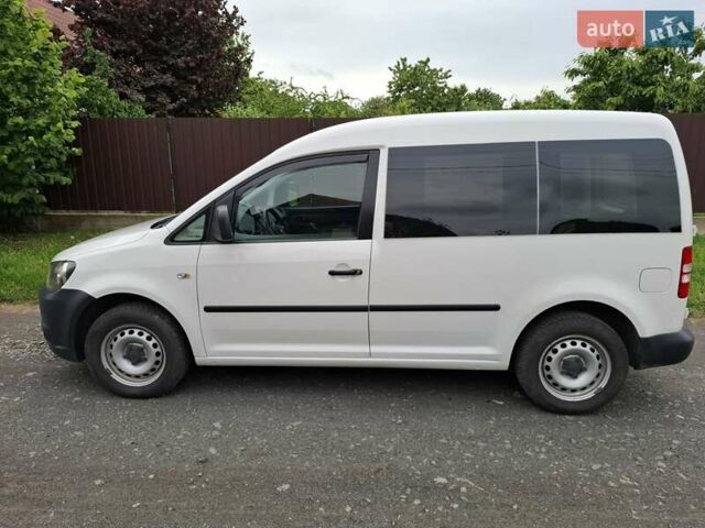 Белый Фольксваген Кадди, объемом двигателя 1.6 л и пробегом 184 тыс. км за 8500 $, фото 6 на Automoto.ua
