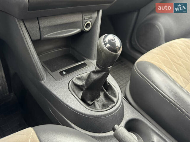 Белый Фольксваген Кадди, объемом двигателя 1.6 л и пробегом 258 тыс. км за 9350 $, фото 26 на Automoto.ua