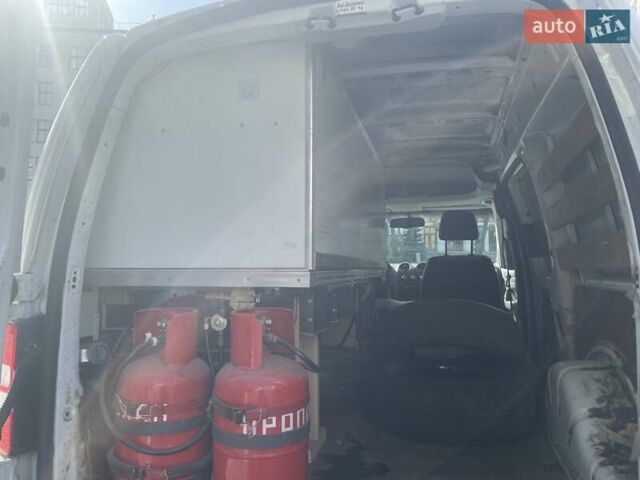 Білий Фольксваген Кадді, об'ємом двигуна 1.6 л та пробігом 160 тис. км за 8900 $, фото 1 на Automoto.ua