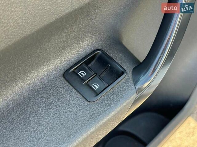 Фольксваген Кадди 2012 в Виннице на Automoto.ua Белый Фольксваген Кадди, объемом двигателя 2 л и пробегом 195 тыс. км за 8330 $, фото 12 на Automoto.ua