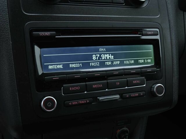 Фольксваген Кадди 2012 в Бердичеве на Automoto.ua Белый Фольксваген Кадди, объемом двигателя 2 л и пробегом 396 тыс. км за 10500 $, фото 10 на Automoto.ua