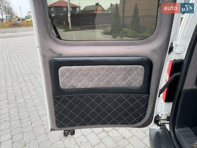 Белый Фольксваген Кадди, объемом двигателя 1.6 л и пробегом 258 тыс. км за 9350 $, фото 32 на Automoto.ua