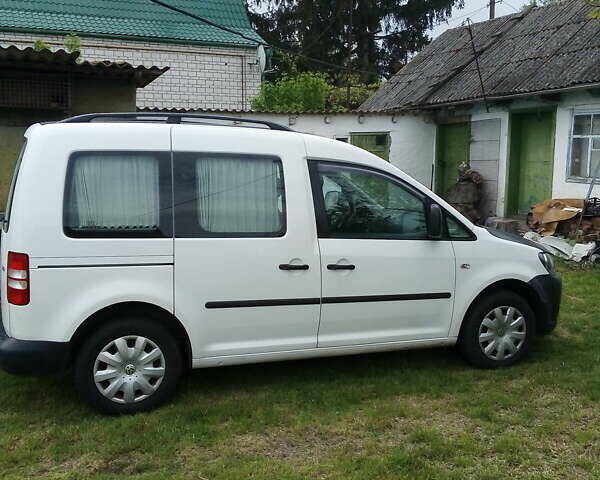 Білий Фольксваген Кадді, об'ємом двигуна 1.2 л та пробігом 187 тис. км за 8100 $, фото 19 на Automoto.ua