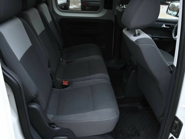 Фольксваген Кадди 2012 в Бердичеве на Automoto.ua Белый Фольксваген Кадди, объемом двигателя 2 л и пробегом 396 тыс. км за 10500 $, фото 14 на Automoto.ua