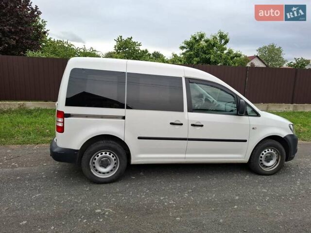Белый Фольксваген Кадди, объемом двигателя 1.6 л и пробегом 184 тыс. км за 8500 $, фото 13 на Automoto.ua