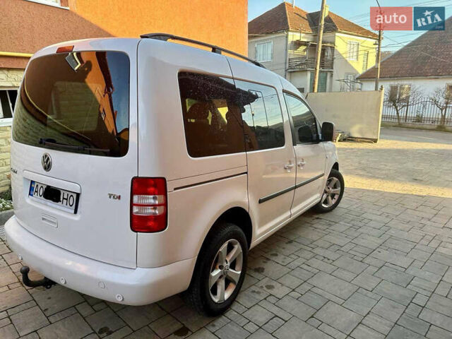 Белый Фольксваген Кадди, объемом двигателя 1.6 л и пробегом 268 тыс. км за 10199 $, фото 16 на Automoto.ua