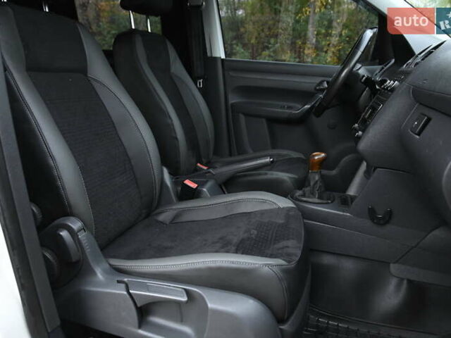 Фольксваген Кадди 2012 в Бердичеве на Automoto.ua Белый Фольксваген Кадди, объемом двигателя 1.6 л и пробегом 365 тыс. км за 9200 $, фото 33 на Automoto.ua