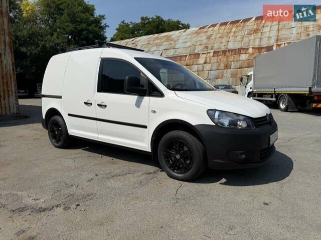 Белый Фольксваген Кадди, объемом двигателя 1.6 л и пробегом 280 тыс. км за 9000 $, фото 23 на Automoto.ua