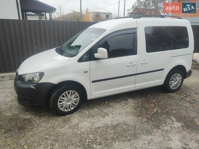 Білий Фольксваген Кадді, об'ємом двигуна 1.6 л та пробігом 265 тис. км за 8900 $, фото 3 на Automoto.ua