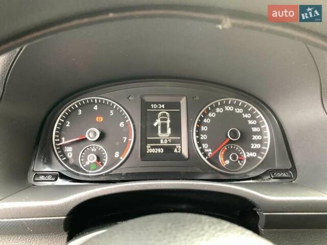 Белый Фольксваген Кадди, объемом двигателя 2 л и пробегом 195 тыс. км за 8630 $, фото 26 на Automoto.ua