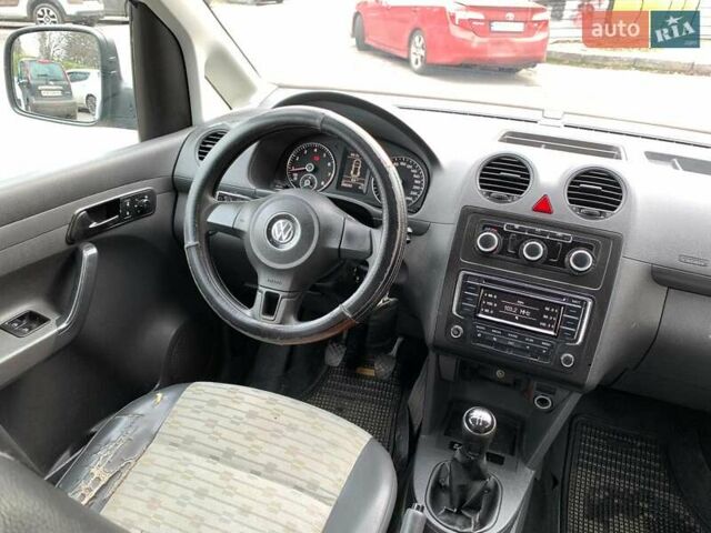 Белый Фольксваген Кадди, объемом двигателя 2 л и пробегом 195 тыс. км за 8630 $, фото 31 на Automoto.ua