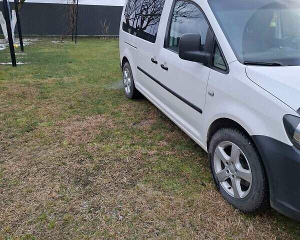 Білий Фольксваген Кадді, об'ємом двигуна 1.6 л та пробігом 362 тис. км за 10600 $, фото 2 на Automoto.ua