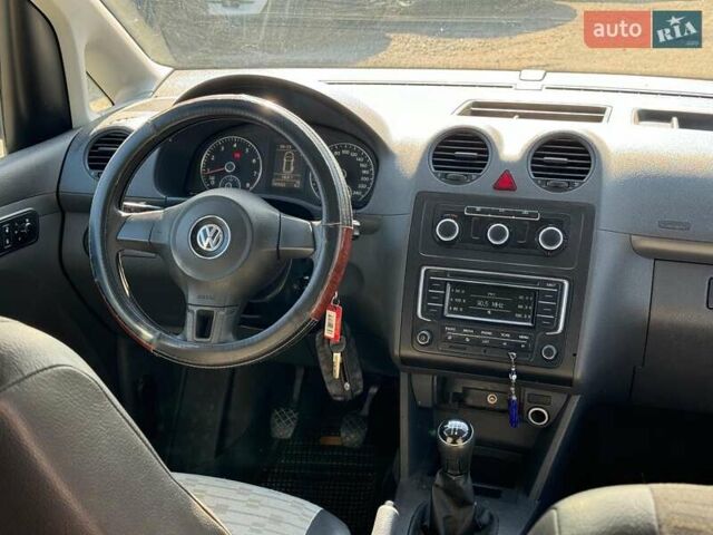 Фольксваген Кадди 2012 в Виннице на Automoto.ua Белый Фольксваген Кадди, объемом двигателя 2 л и пробегом 195 тыс. км за 8330 $, фото 22 на Automoto.ua