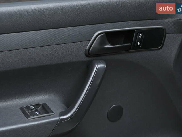 Фольксваген Кадди 2012 в Бердичеве на Automoto.ua Белый Фольксваген Кадди, объемом двигателя 1.6 л и пробегом 365 тыс. км за 9200 $, фото 17 на Automoto.ua