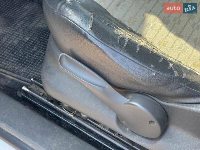 Фольксваген Кадди 2012 в Виннице на Automoto.ua Белый Фольксваген Кадди, объемом двигателя 2 л и пробегом 195 тыс. км за 8330 $, фото 15 на Automoto.ua